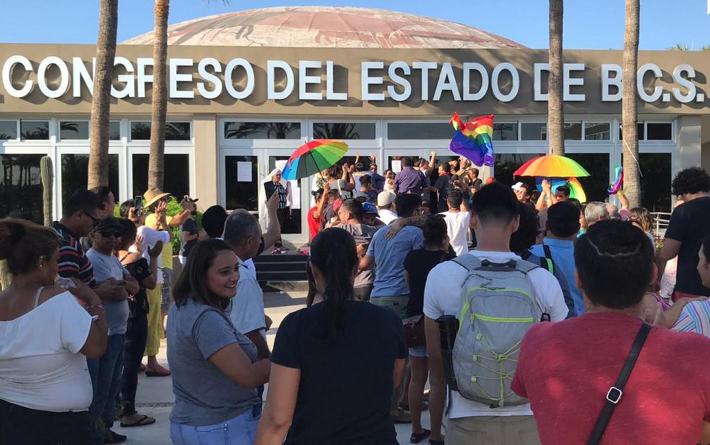 Proponen se cree «Parlamento Sudcaliforniano de la Diversidad Sexual»
