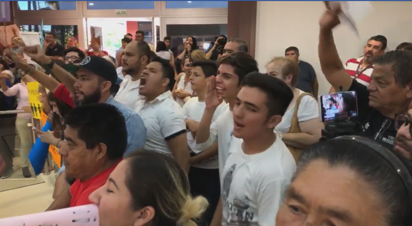 Amenazan de muerte a legisladores de Morena por impulsar matrimonio igualitario (VIDEO)