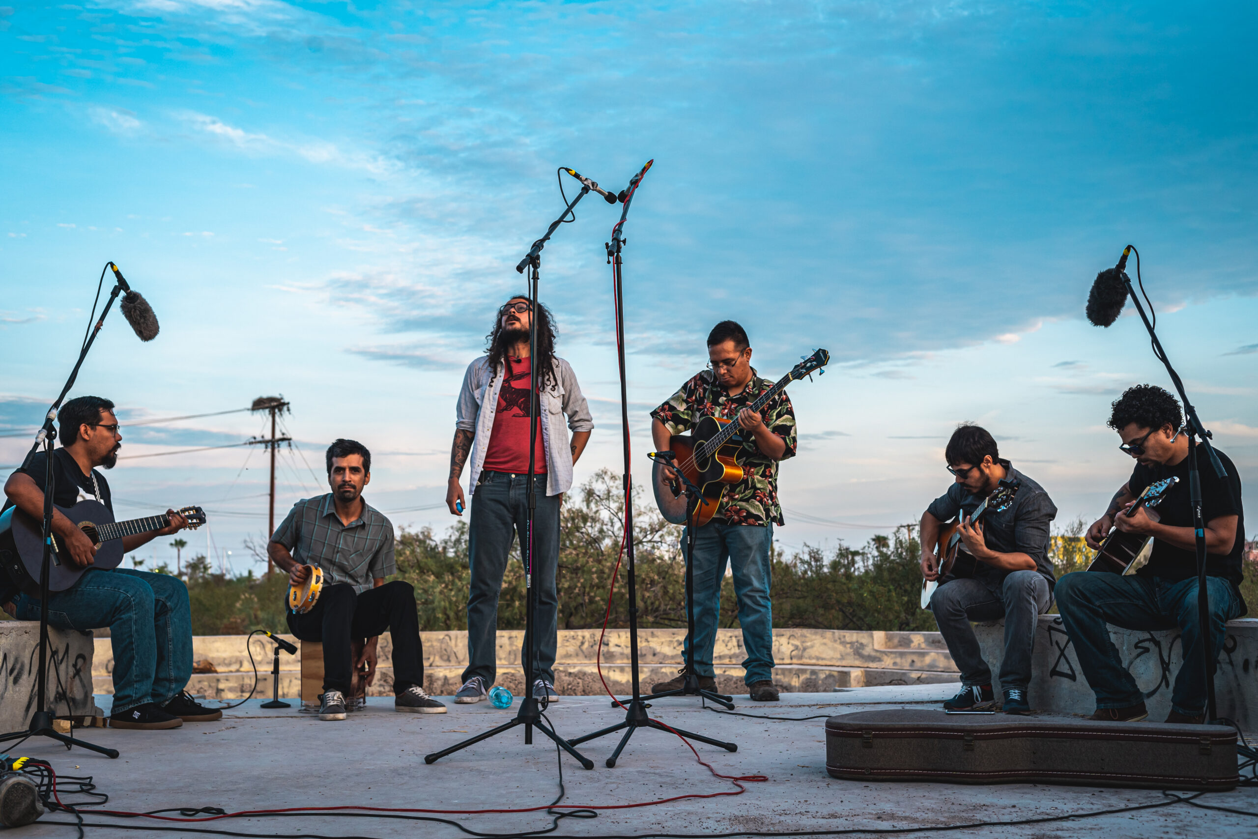 ‘alacalle’ presenta el sonido nostálgico de Venados Muertos