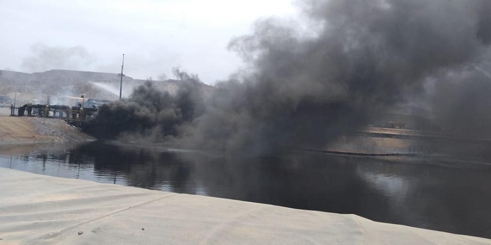 Fuego consume instalaciones de minera El Boleo (VIDEO)