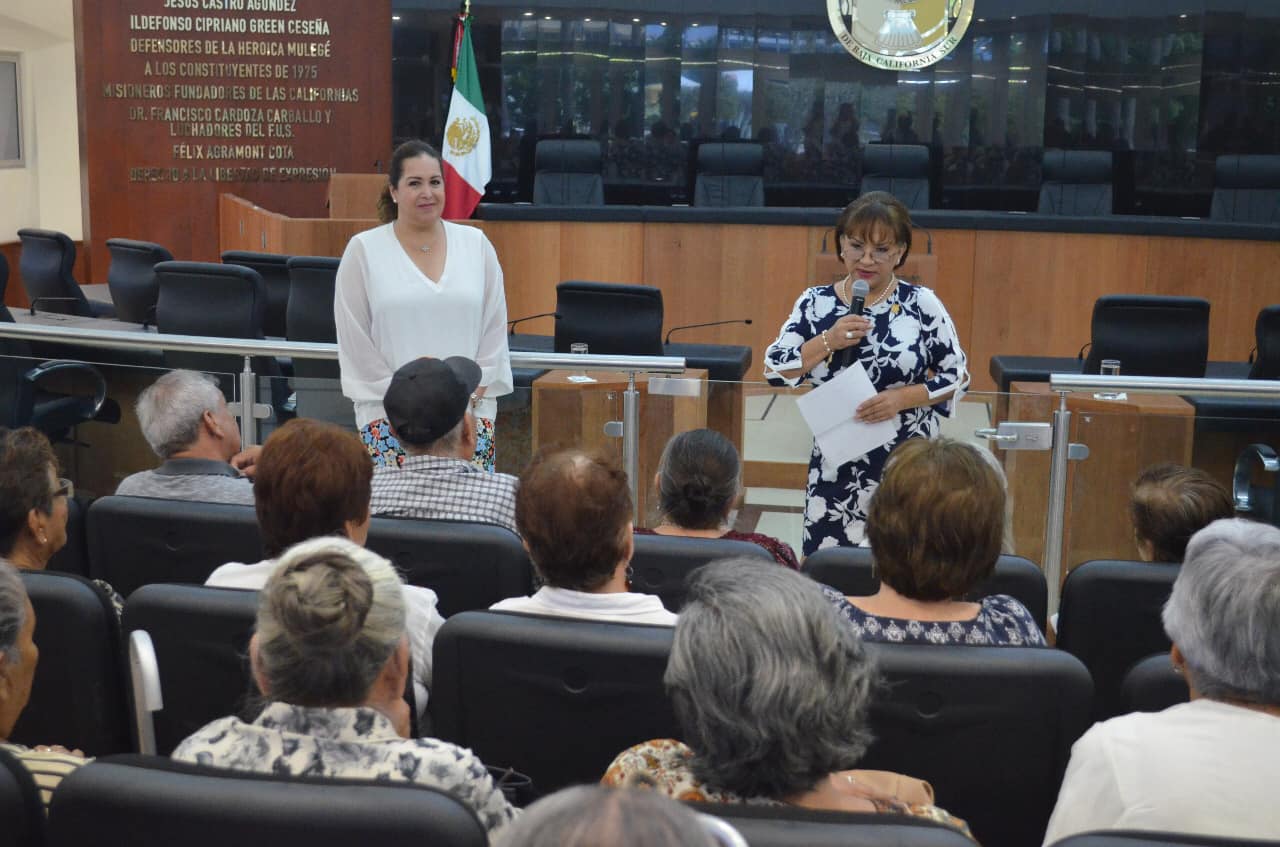 Recibe Congreso Ruta de las Instituciones encabezada por DIF estatal