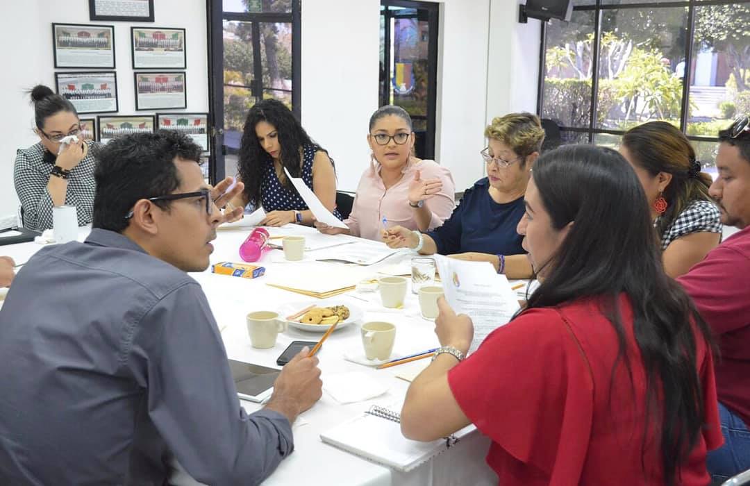 Prepara Congreso del Estado XII Parlamento Juvenil