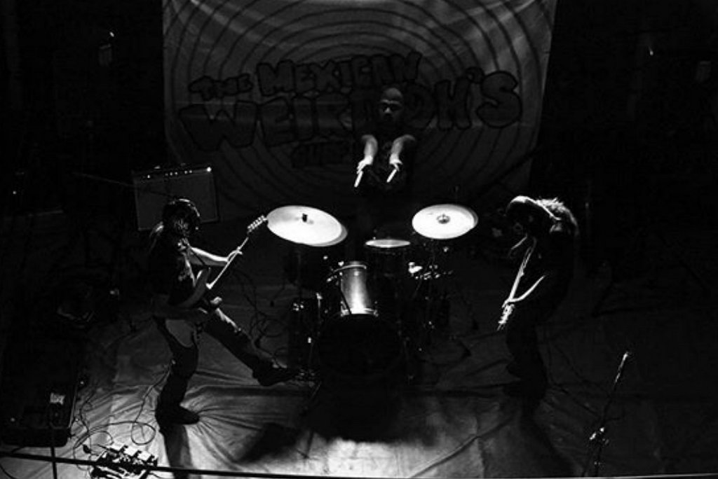 Bandas de La Paz se unen para tocar en la casa del rock