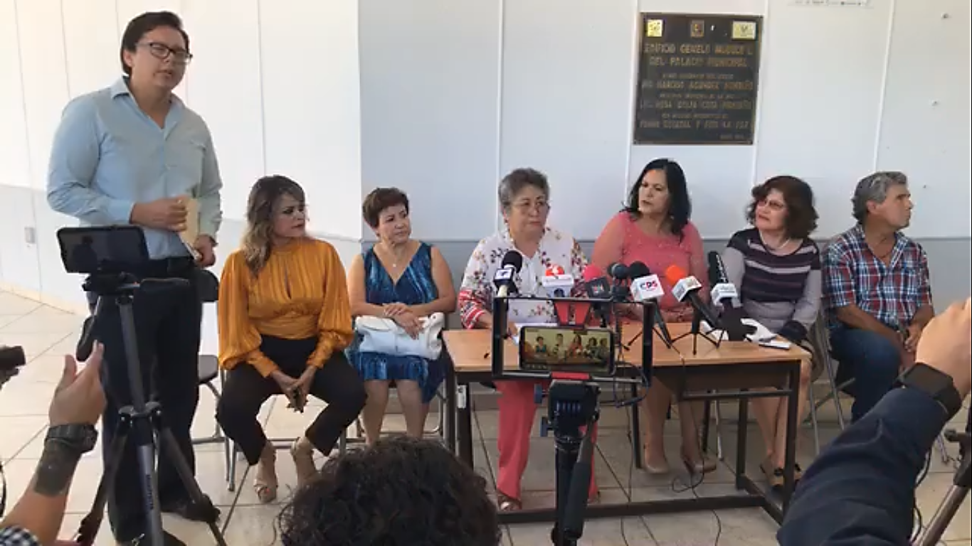 Acusan a Rubén Muñoz de abuso de poder y persecución política contra exfuncionarias