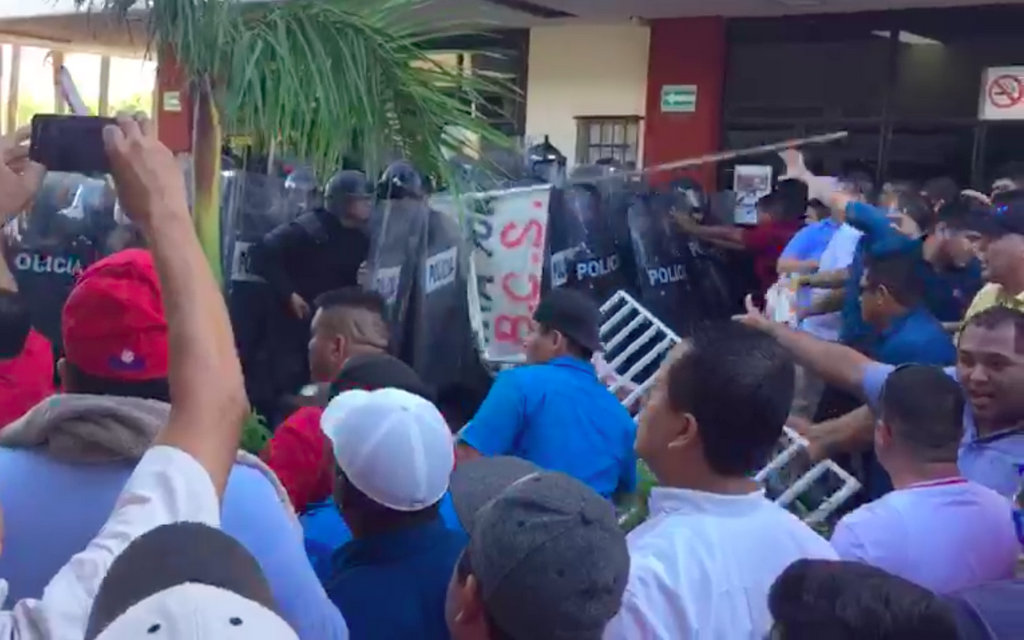 Desde el Senado solicitan al gobierno de BCS no intervenir en el Congreso local