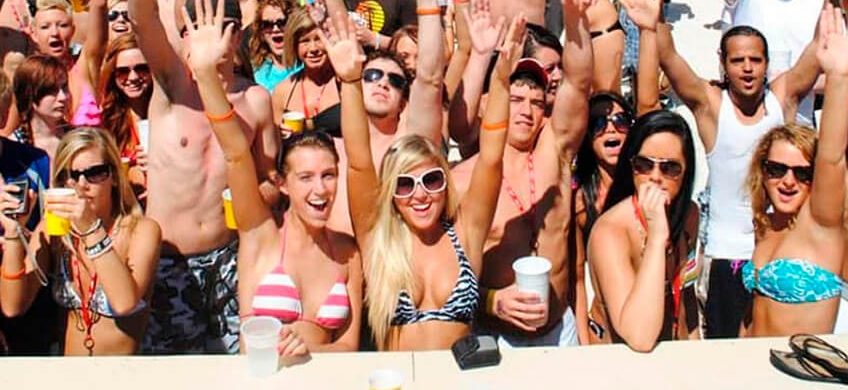Contagiados 28 springbreakers con COVID-19 que visitaron Los Cabos