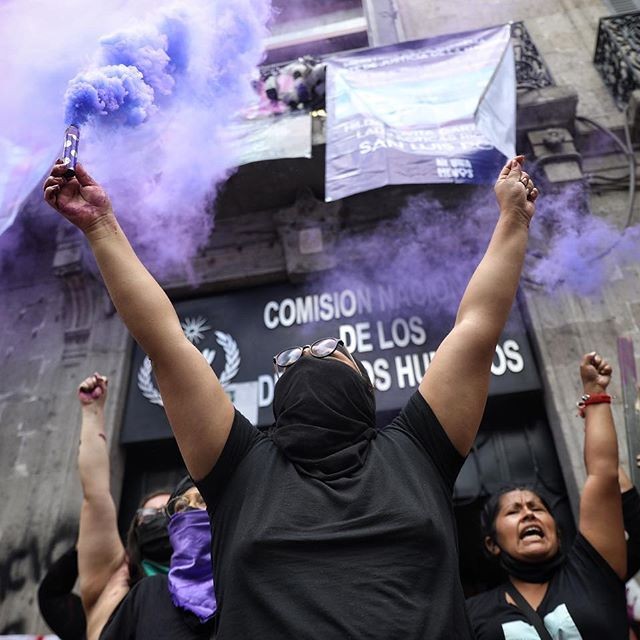 «Hasta que no se resuelvan sus casos, no vamos a salir”: feminista