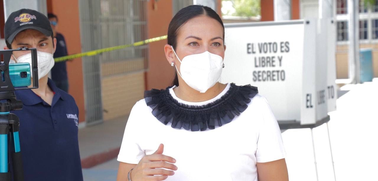 Celebra Milena Quiroga primera consulta popular ciudadana
