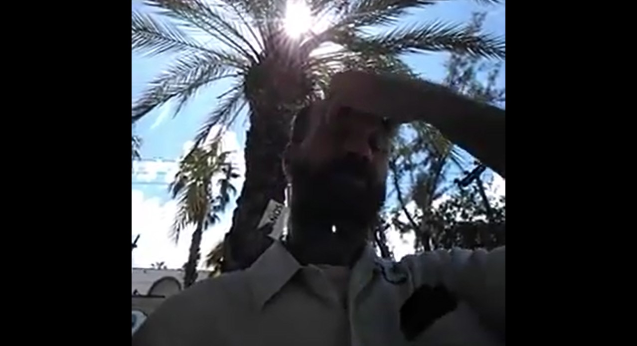 En La Paz extranjero presume que hirió a policía y lanza amenaza de muerte (VIDEO)