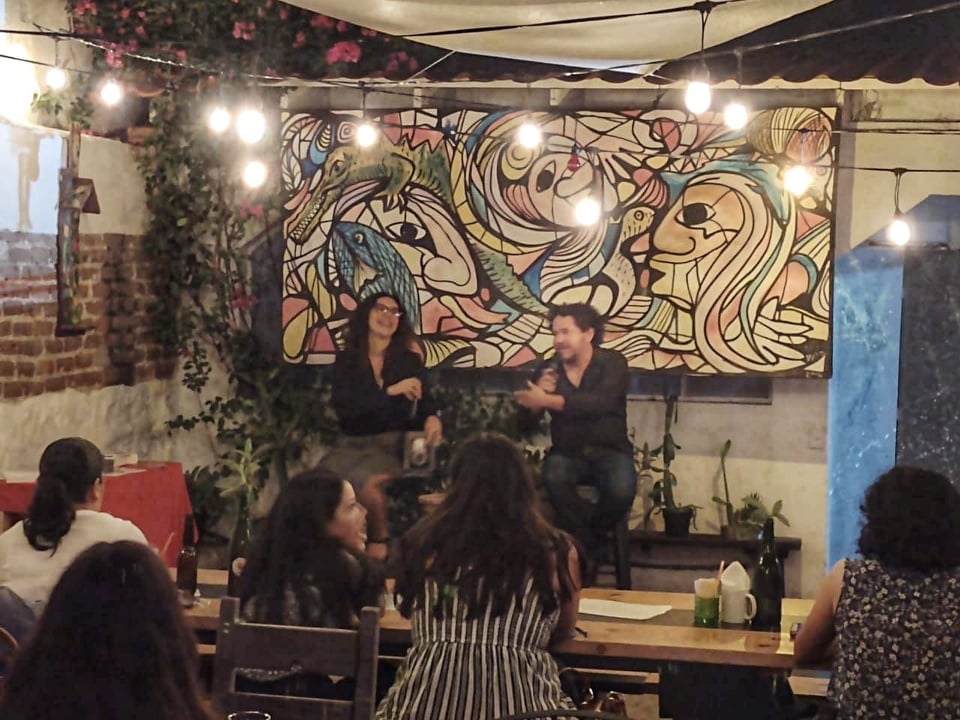 Gran éxito de la tertulia poética «De Malabras y viajes», en La Paz