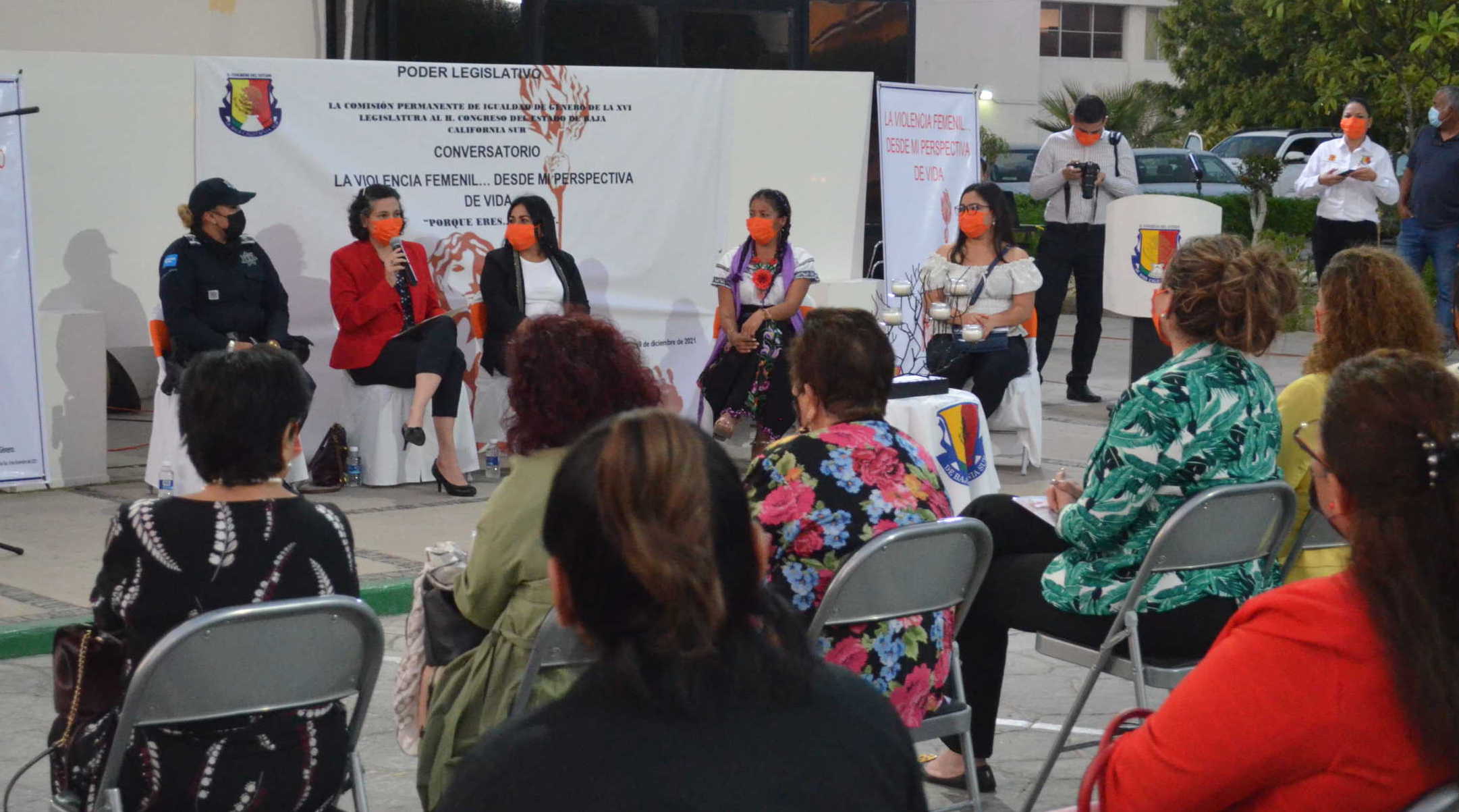 Realizan conversatorio sobre violencia contra niñas y mujeres