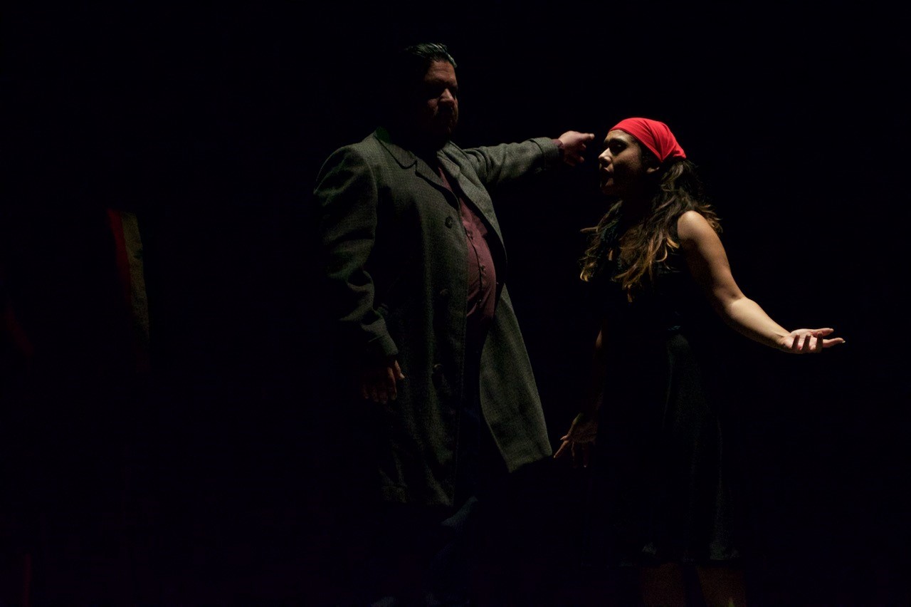 AMORES CONFINADOS: una propuesta para restituir la vitalidad del teatro presencial