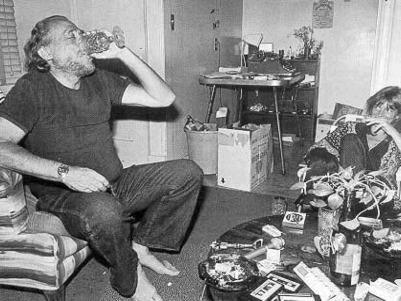 A diferencia de Bukowski