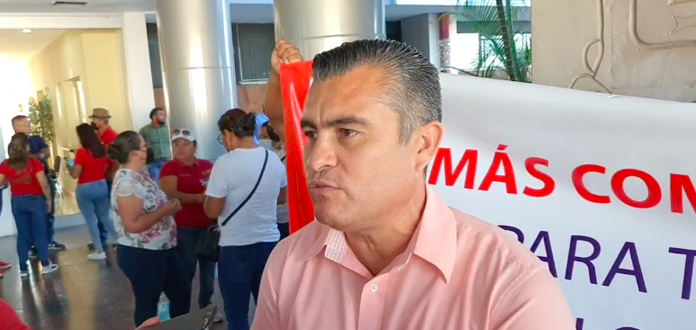Hubo amenazas para no acudir a manifestación en favor de maestros compensados: Betancourt