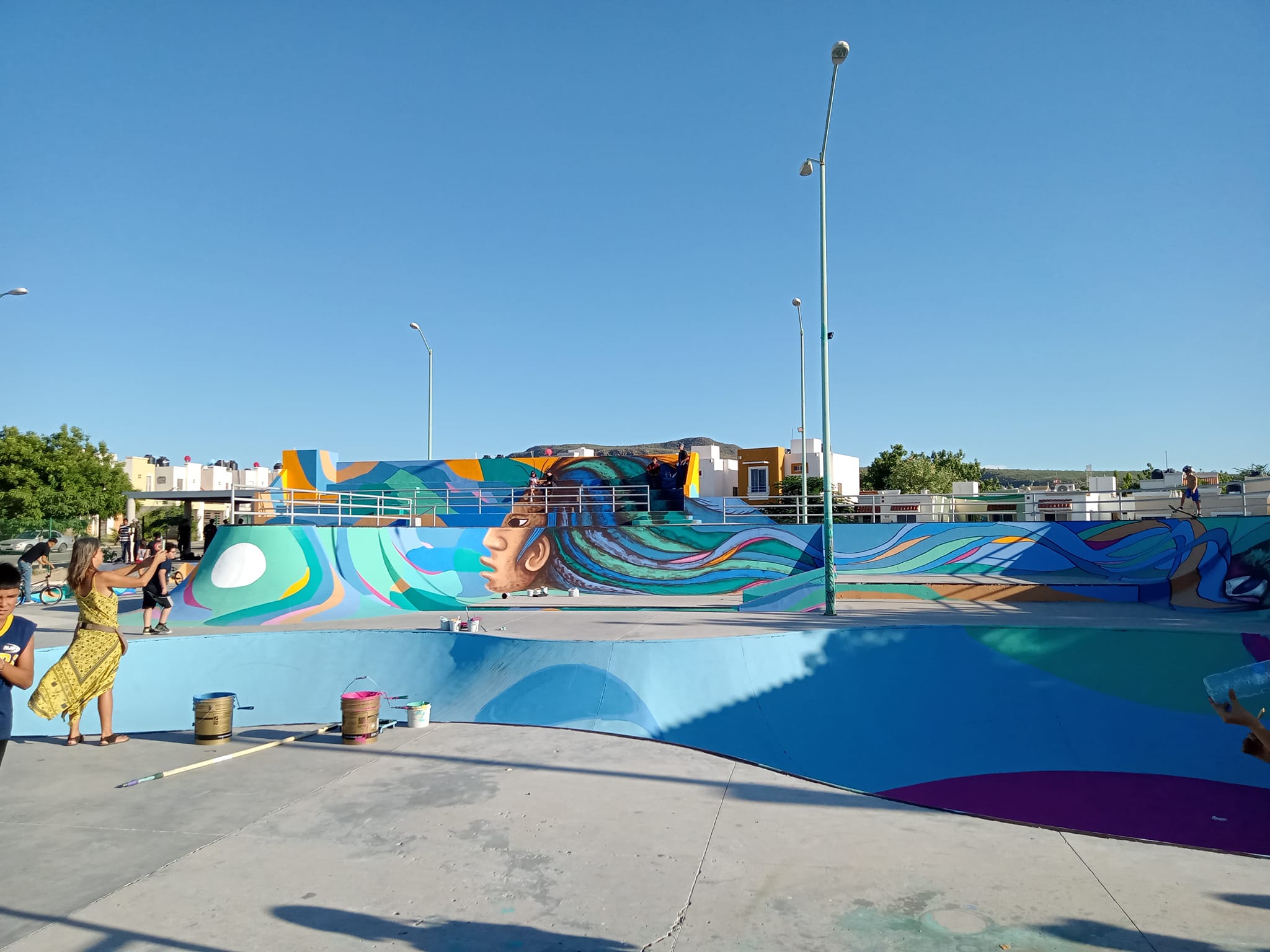 Con mural recuerdan a  en skate park de Camino Real