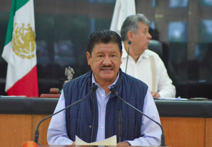 Llama Armando Martínez a aprobar revocación de mandato en BCS
