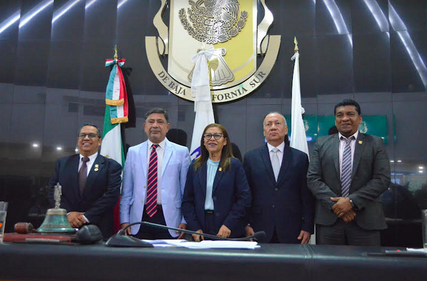 Conmemoran 48 aniversario de la Constitución de Baja California Sur