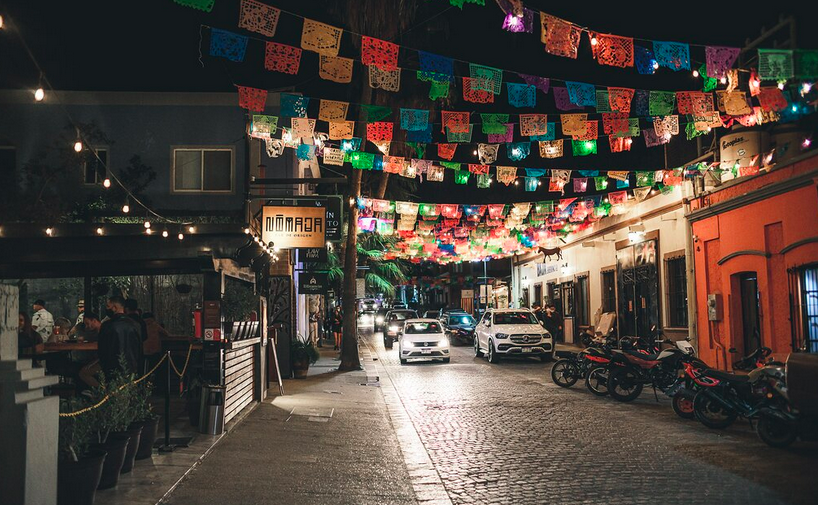 Vecinos hartos del ruido y venta de alcohol en vía pública en Centro Histórico de SJC