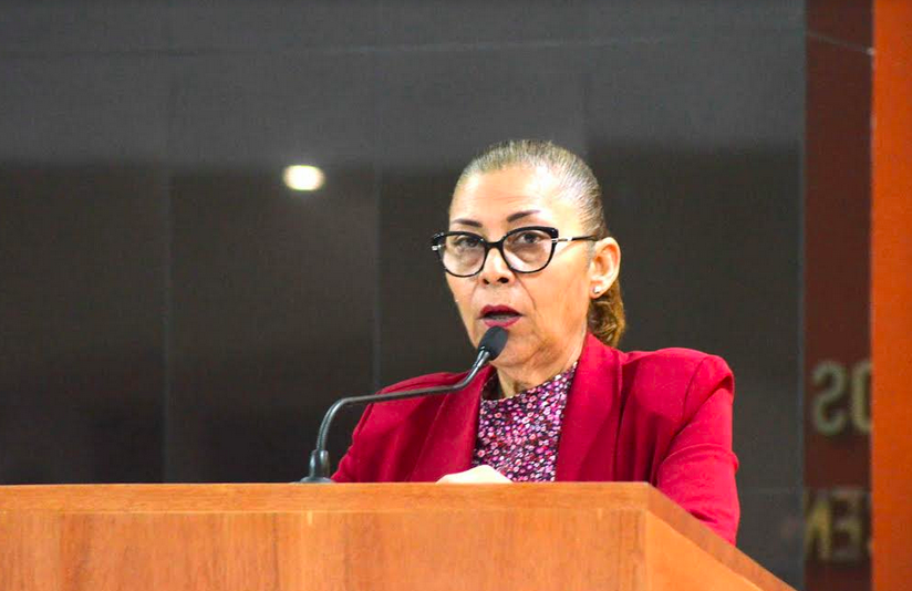 Diputada propone facultar sólo uno y no a tres diputados para reformar Consitución BCS