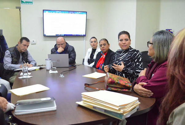 Marbella González y SEDIF en elaboración de iniciativa para proteger a adulto mayor