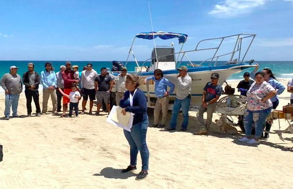 Pescadores se manifiestan en El Cardonal contra concesión de playa: «esto nos limita y nos frena»