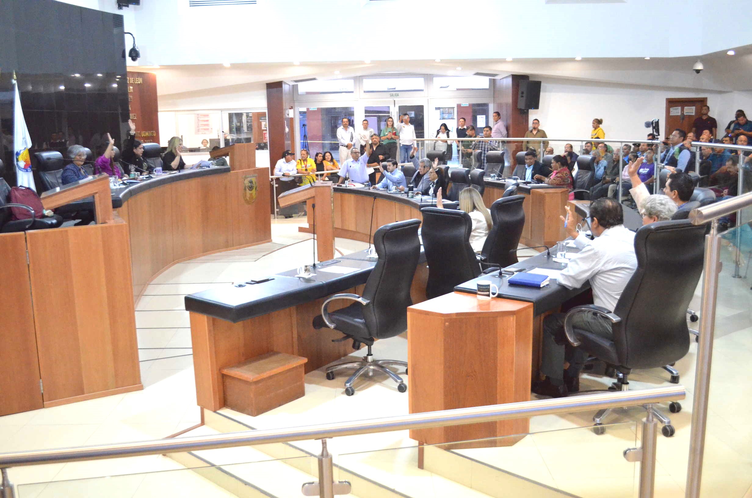 Integran diputadas Comisión de Diversidad de Género