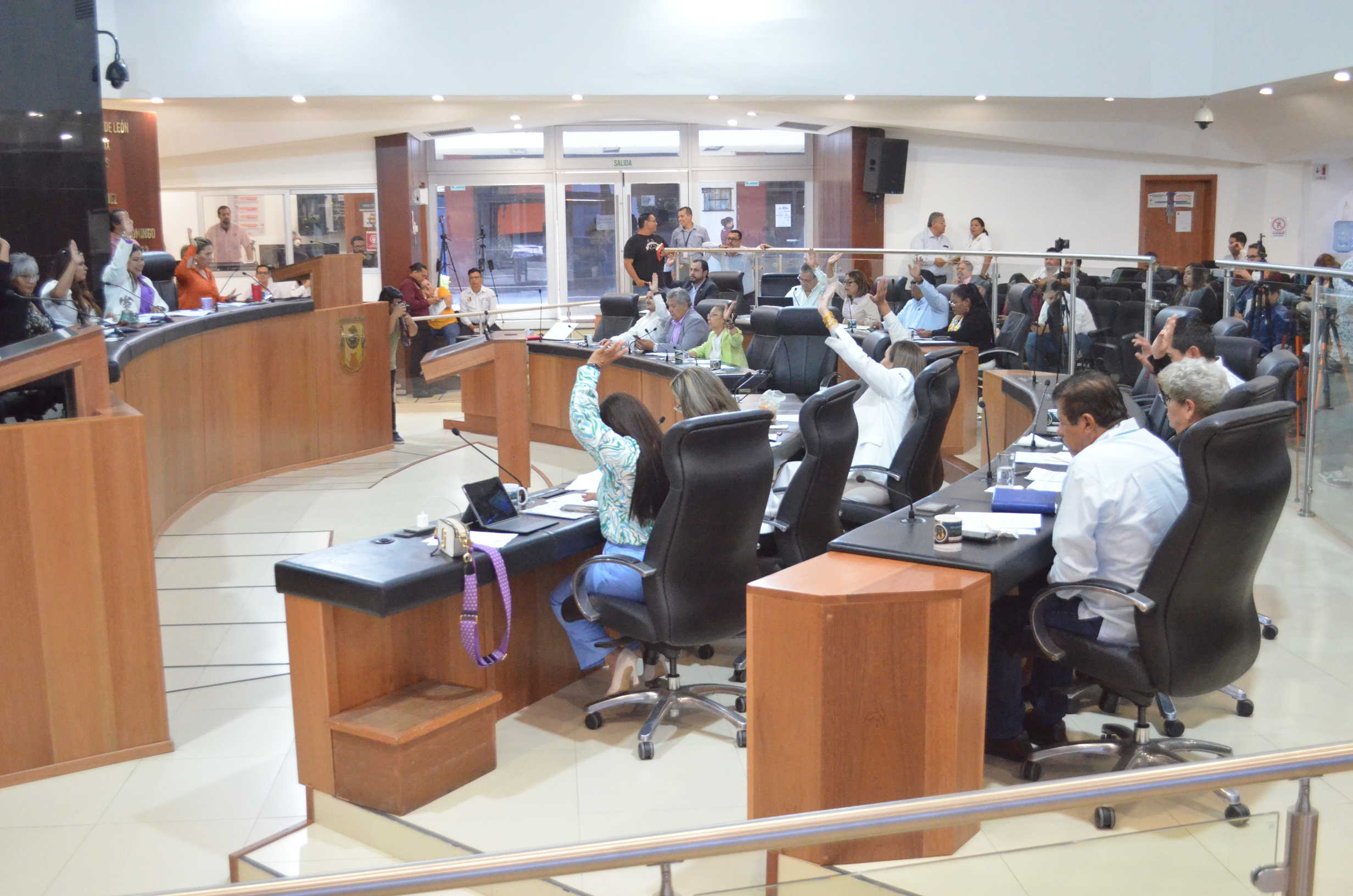 Aprueban «Ley 3 de 3» en BCS