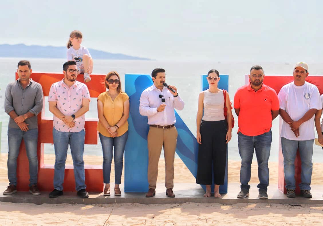 Develan Diputado Eduardo Van Wormer y SEPUIMM letras turísticas para las comunidades de El Sargento y La Ventana