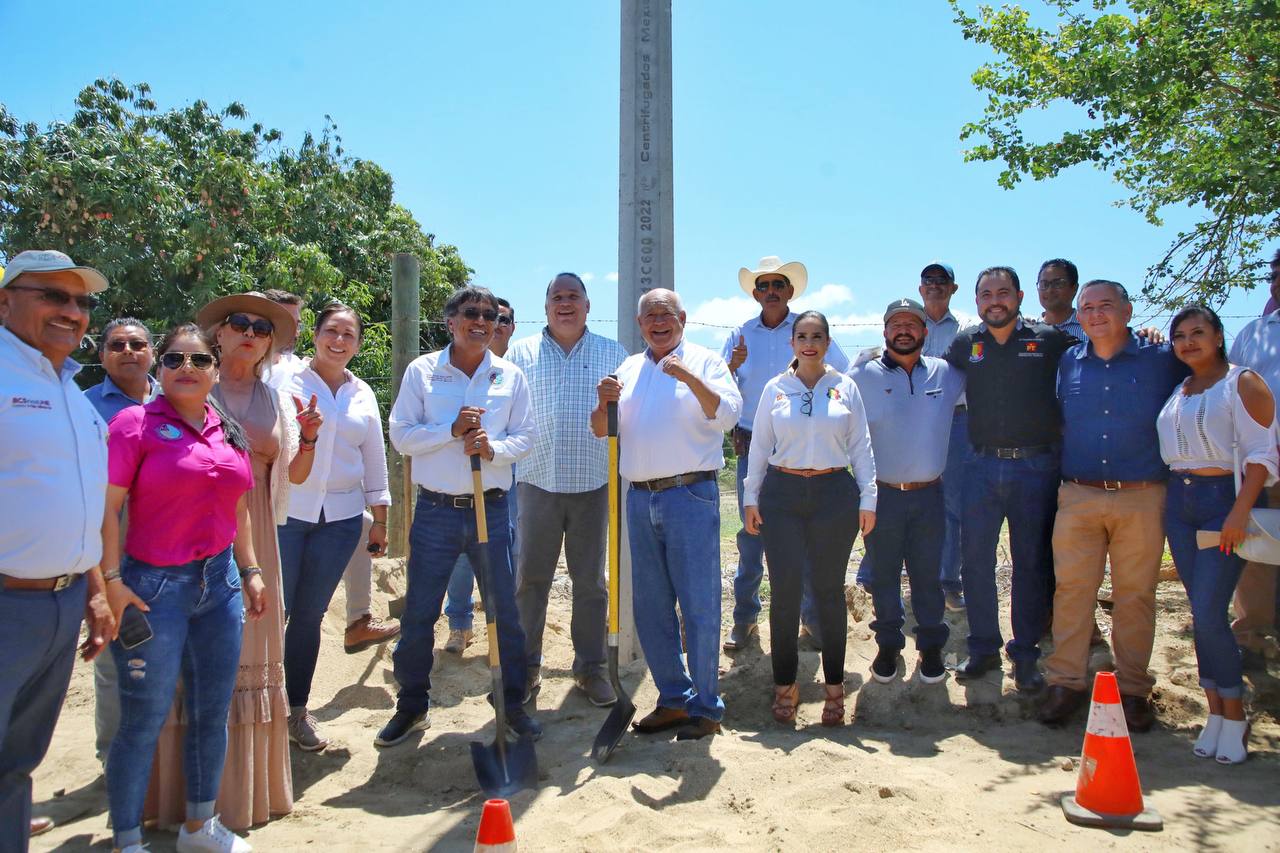 Inicia electrificación de San Bernabé y Santa Catarina