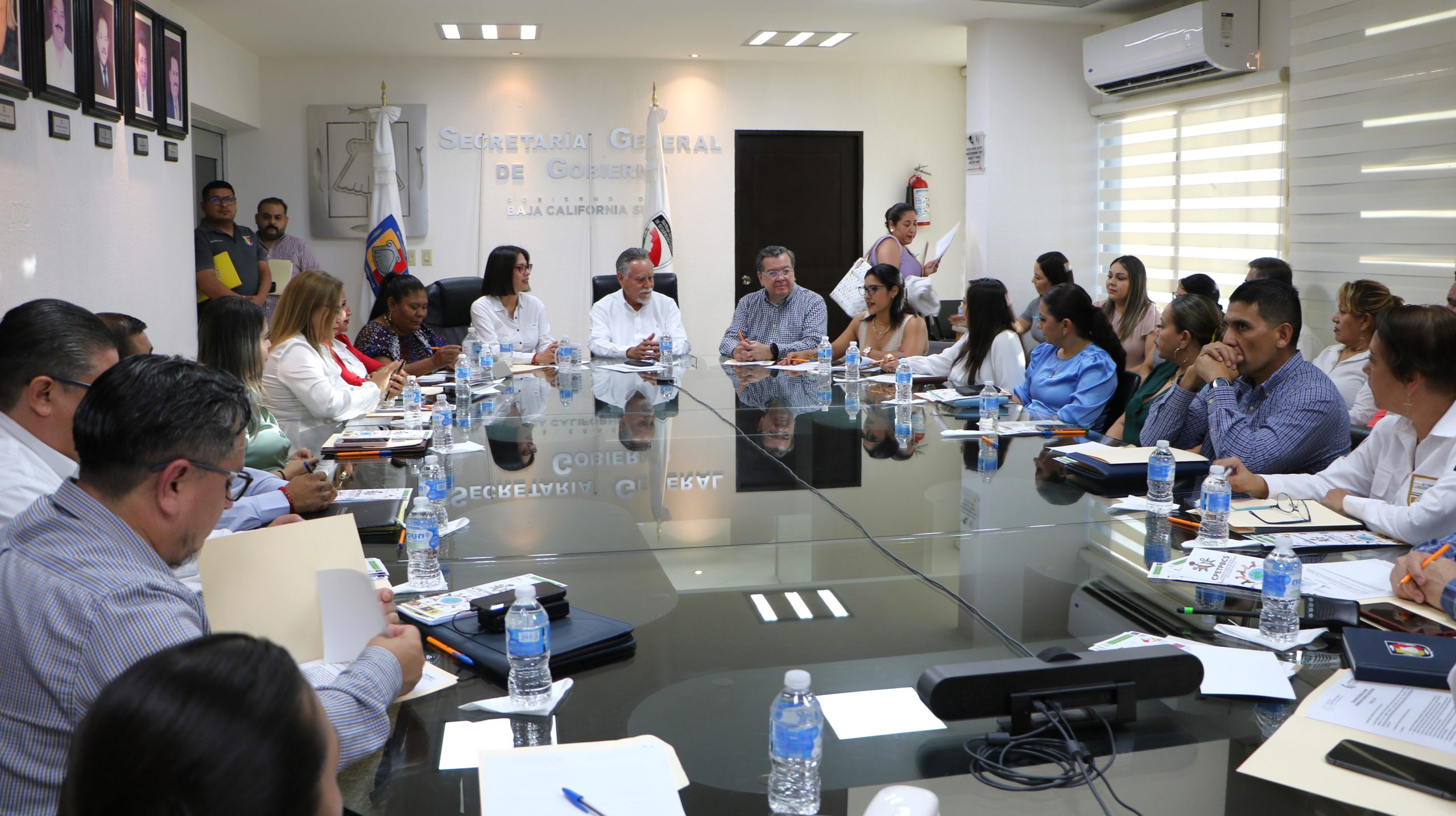 Sesiona Comisión Interinstitucional de Trata de Personas de BCS