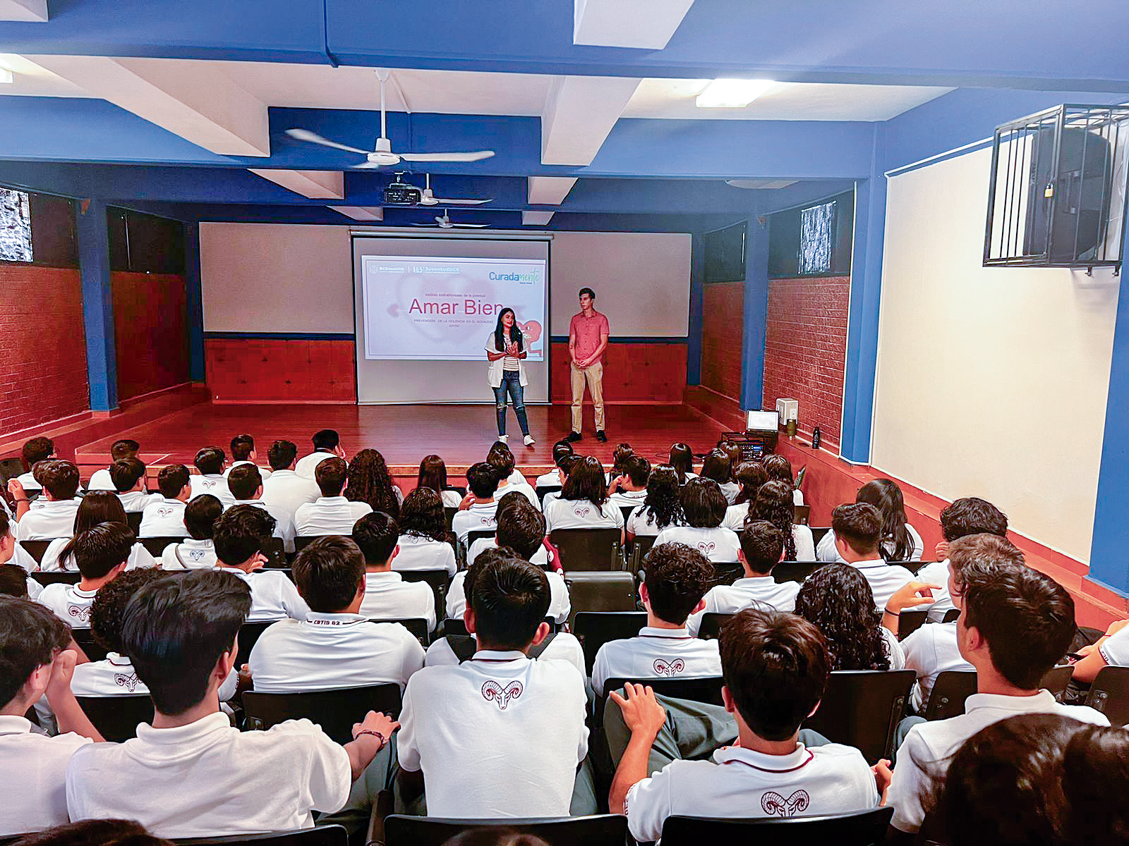 Imparten pláticas de prevención de la violencia en el CBTIS #230