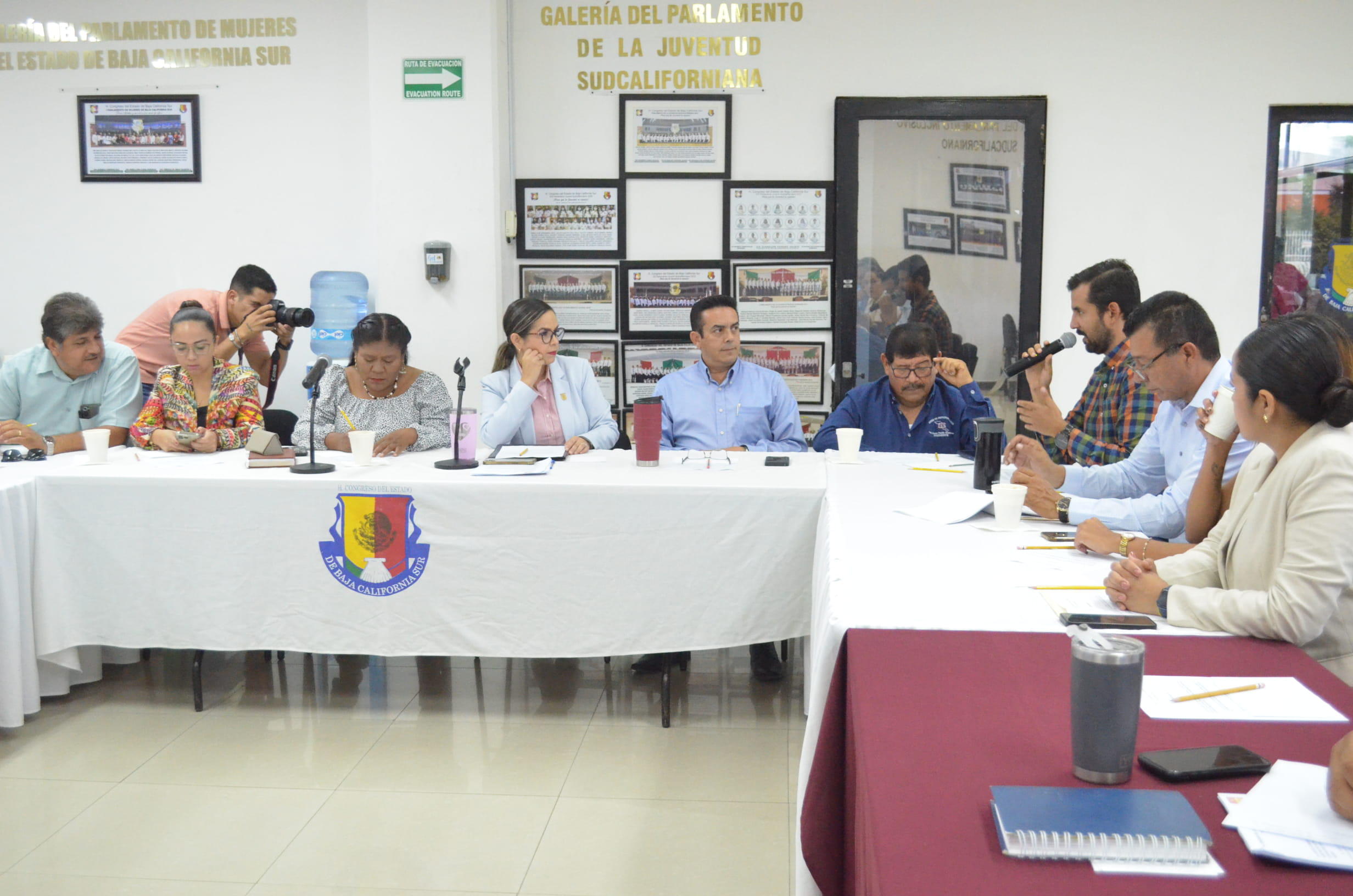 Socializan iniciativa para que el pavimento sea Ley en BCS