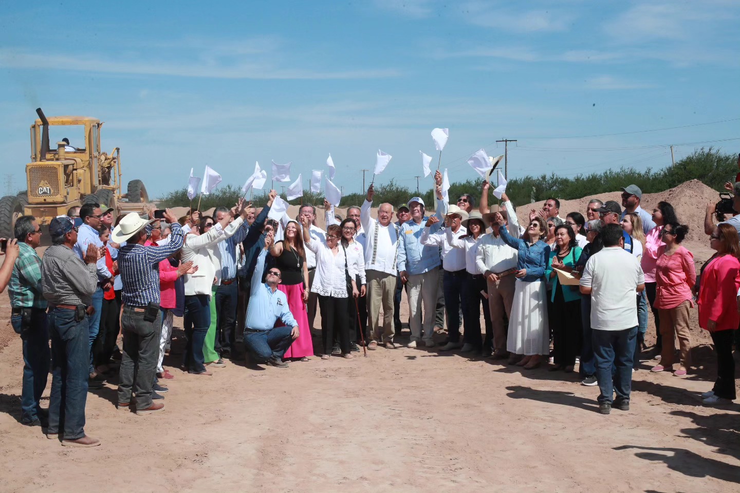 Coloca gobernador VCC primera piedra de la UABCS en Ciudad Insurgentes