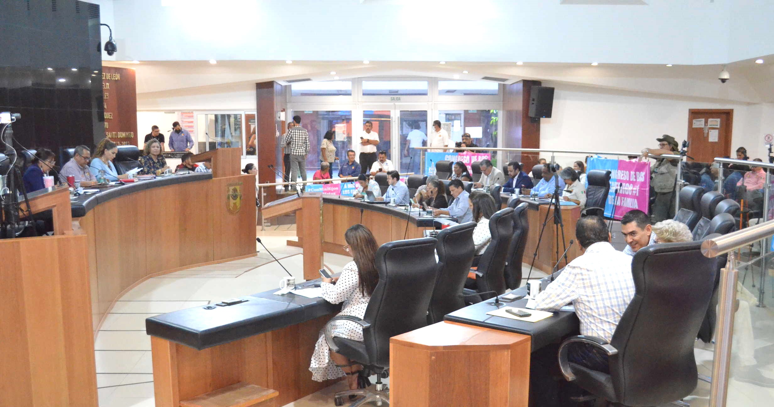 Legisla Congreso sobre daño físico, emocional y psicológico en víctimas de violencia laboral y docente