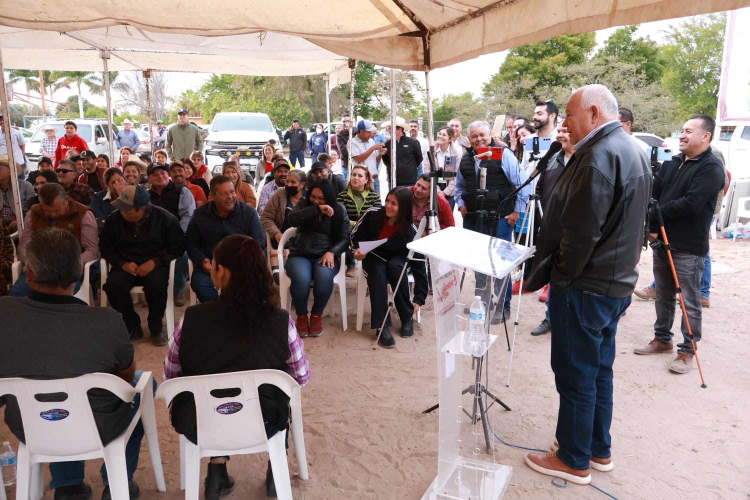 Gobierno de BCS respalda a productores agropecuarios de Comondú