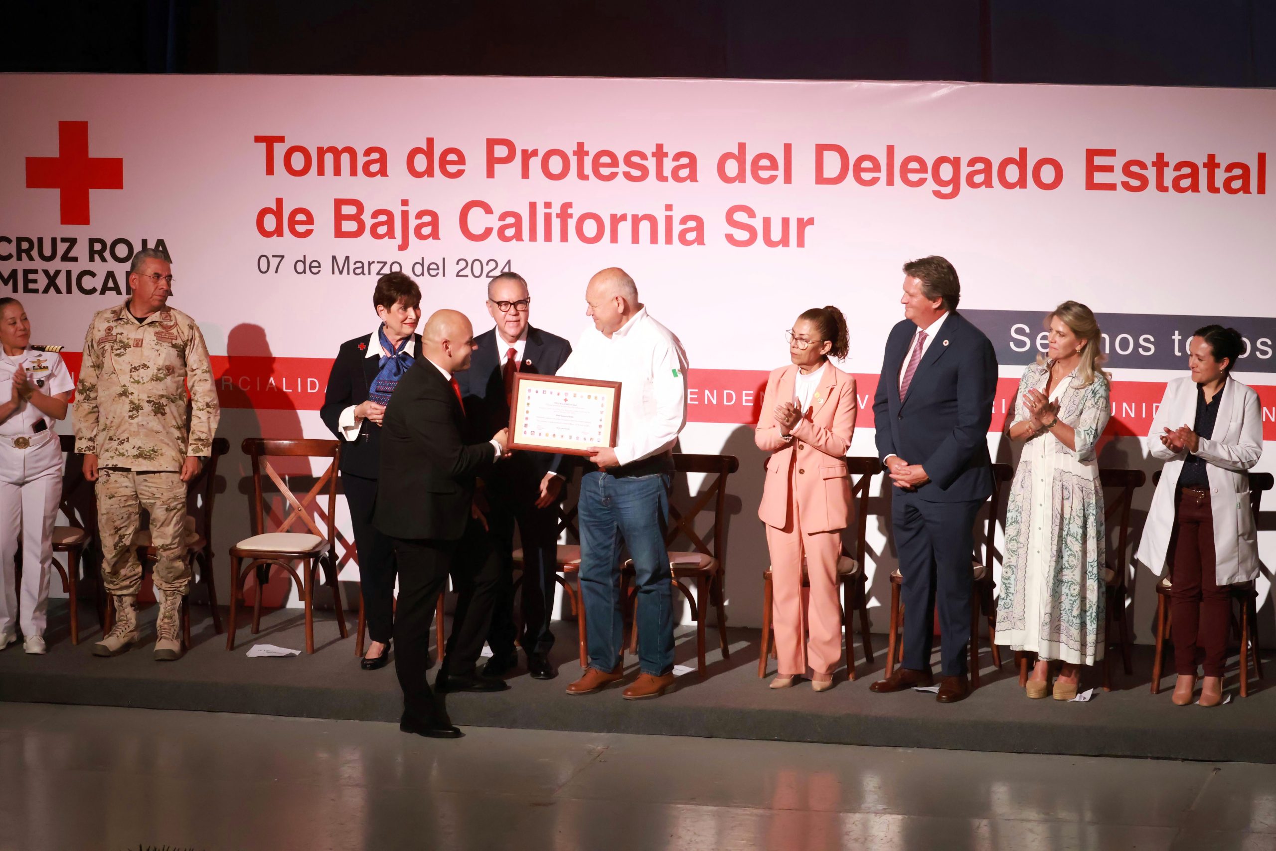 Toman protesta a nuevo delegado de Cruz Roja en BCS