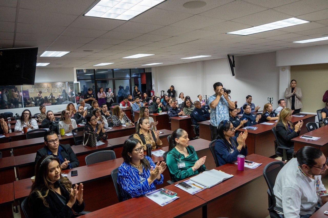 Congreso de Baja California Sur impulsa taller para combatir la impunidad y promover la perspectiva de género en casos de feminicidio