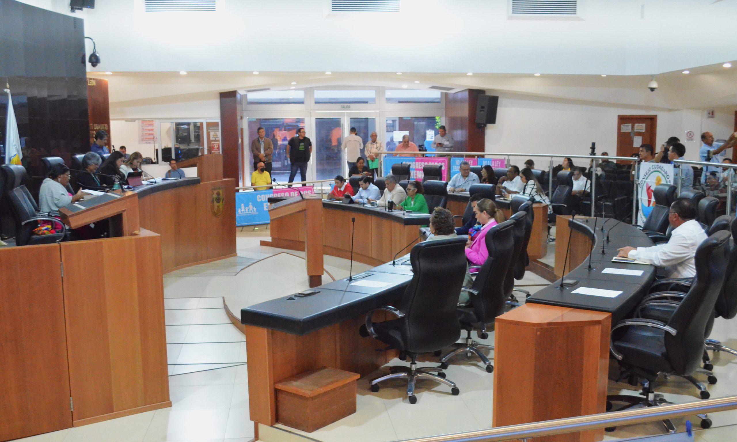 Recibe el Congreso del Estado iniciativa ciudadana que busca establecer pena de prisión a usurpadores