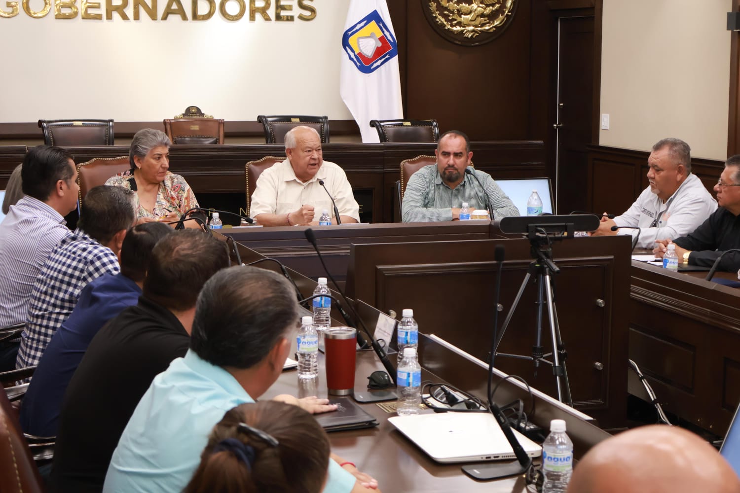 Continúa Gobierno de BCS dialogando con el magisterio