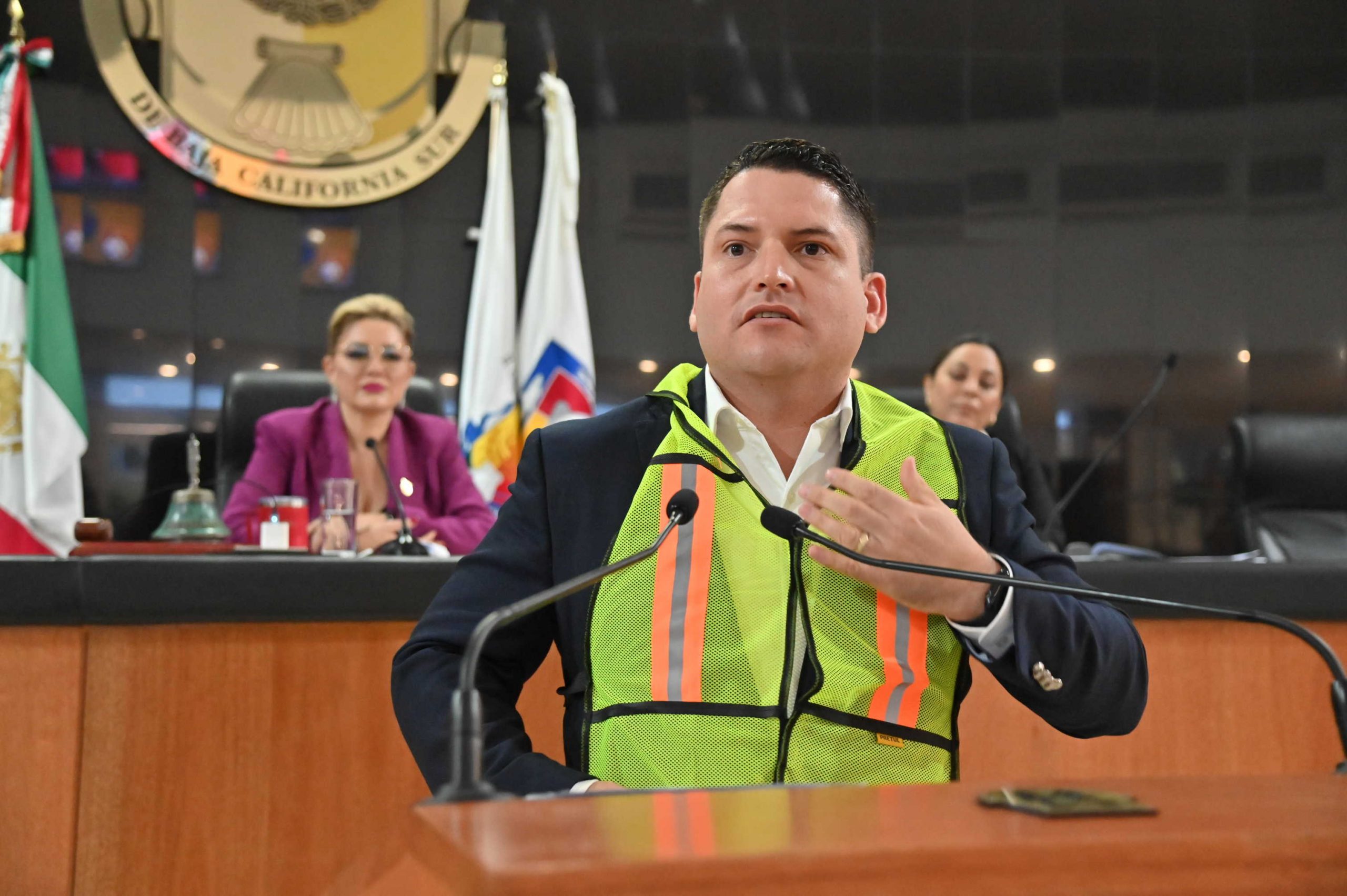 Celebran a héroes anónimos en conmemoración del Día Nacional de Protección Civil
