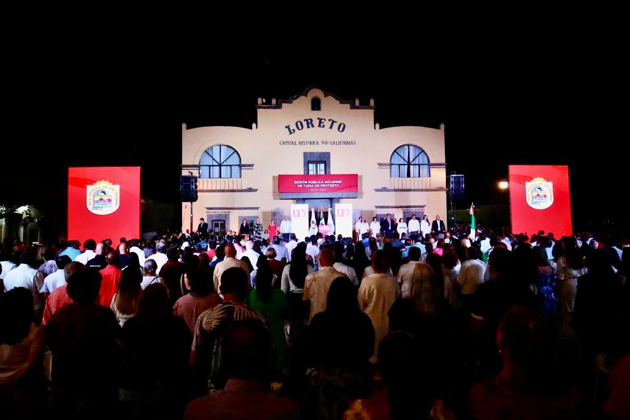 Mandatario estatal participa en toma de protesta de alcaldesa loretana