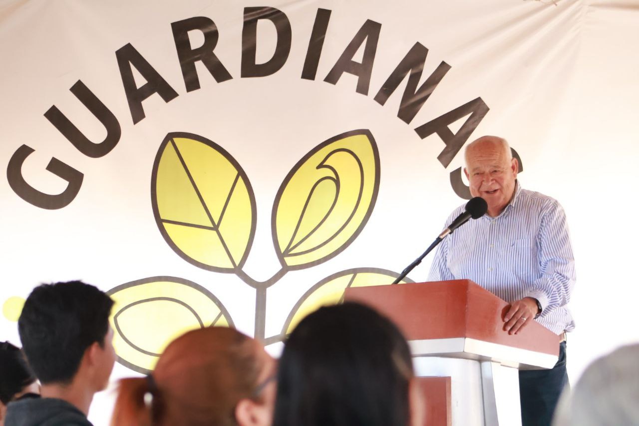 Gobernador Víctor Castro refrenda respaldo a pescadores y acuicultores de BCS