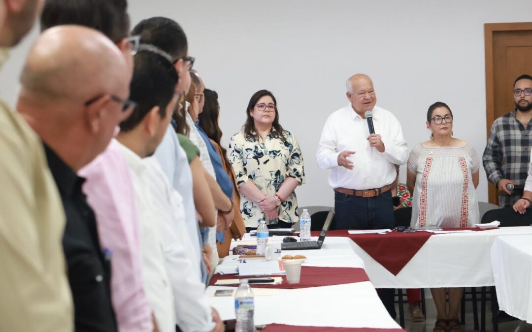 VMCC se reúne con autoridades involucradas en la estrategia “Échale Montón”; reconoce resultados en comunidades de BCS