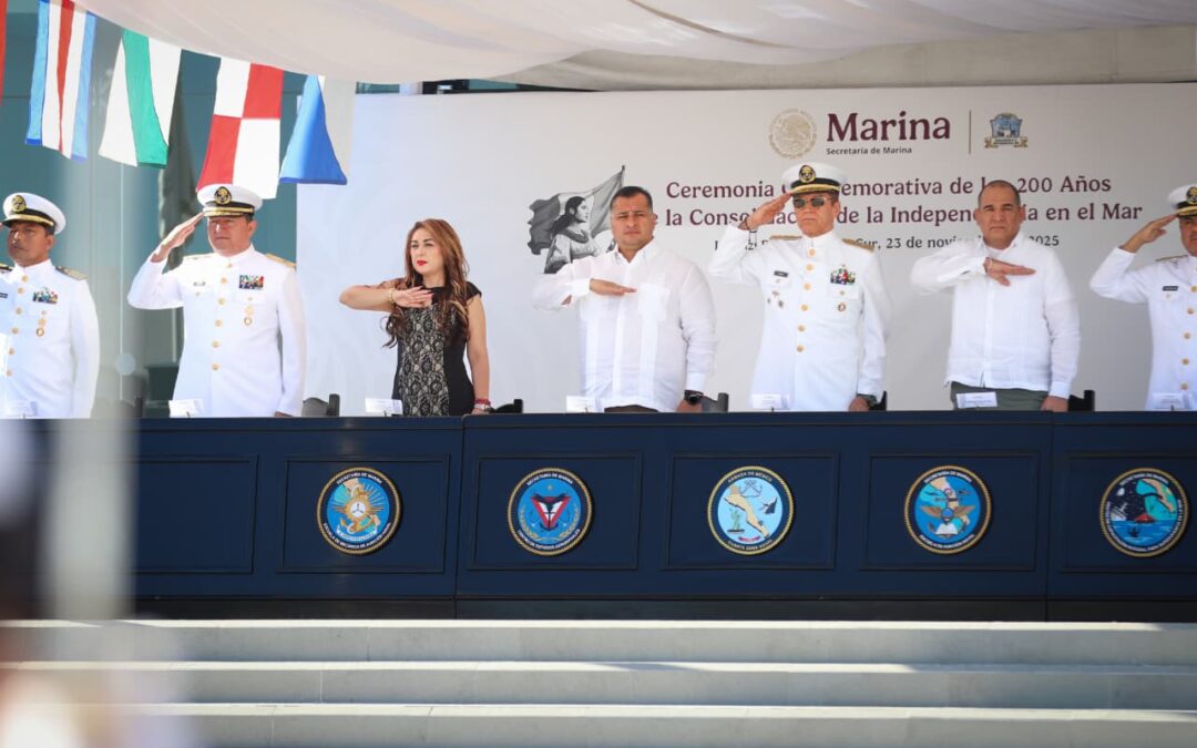 Preside Saúl González acto conmemorativo por los 200 años de la Independencia en el Mar