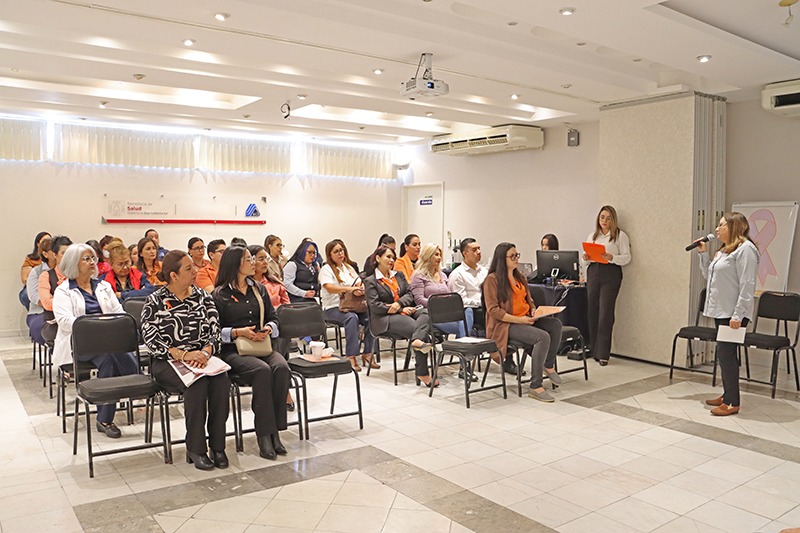 Desarrolla Salud Estatal capacitación sobre espacios libres de violencia