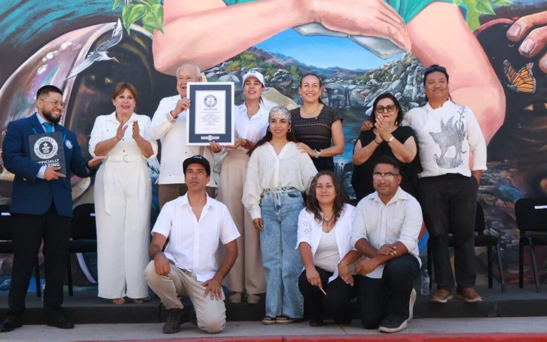 Recibe Gobernador de BCS reconocimiento de Guinness World Records por mural interactivo de fútbol