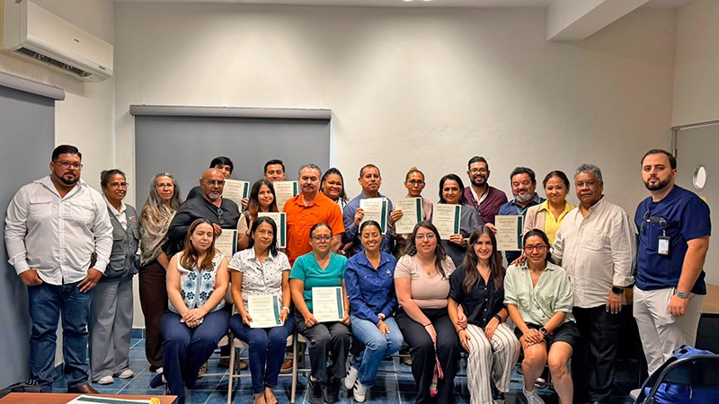 Capacita Salud Estatal sobre manejo clínico de pacientes con Dengue y Rickettsia
