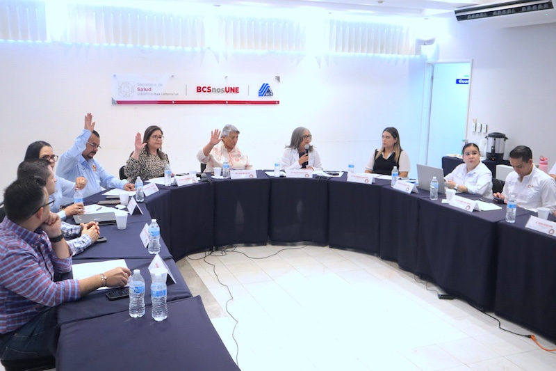 Fortalecerán atención en hospitales estatales con equipos portátiles de rayos X, con inversión superior a 9 mdp