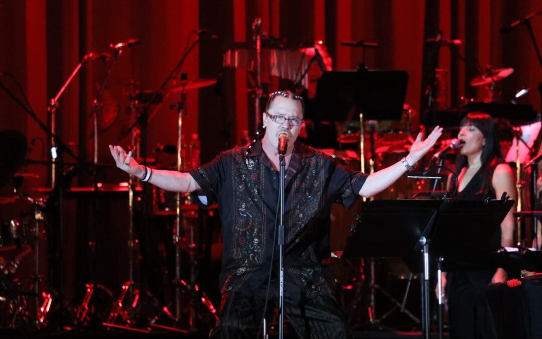 Mike Patton y Mondo Cane inauguran el 54 del Festival Internacional Cervantino (FIC)